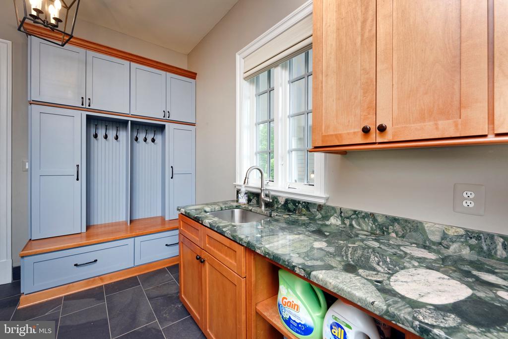 23533 LIGHT HORSE COURT