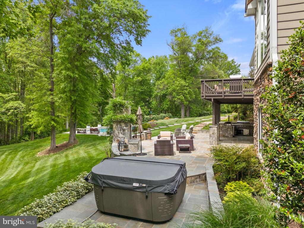 23533 LIGHT HORSE COURT