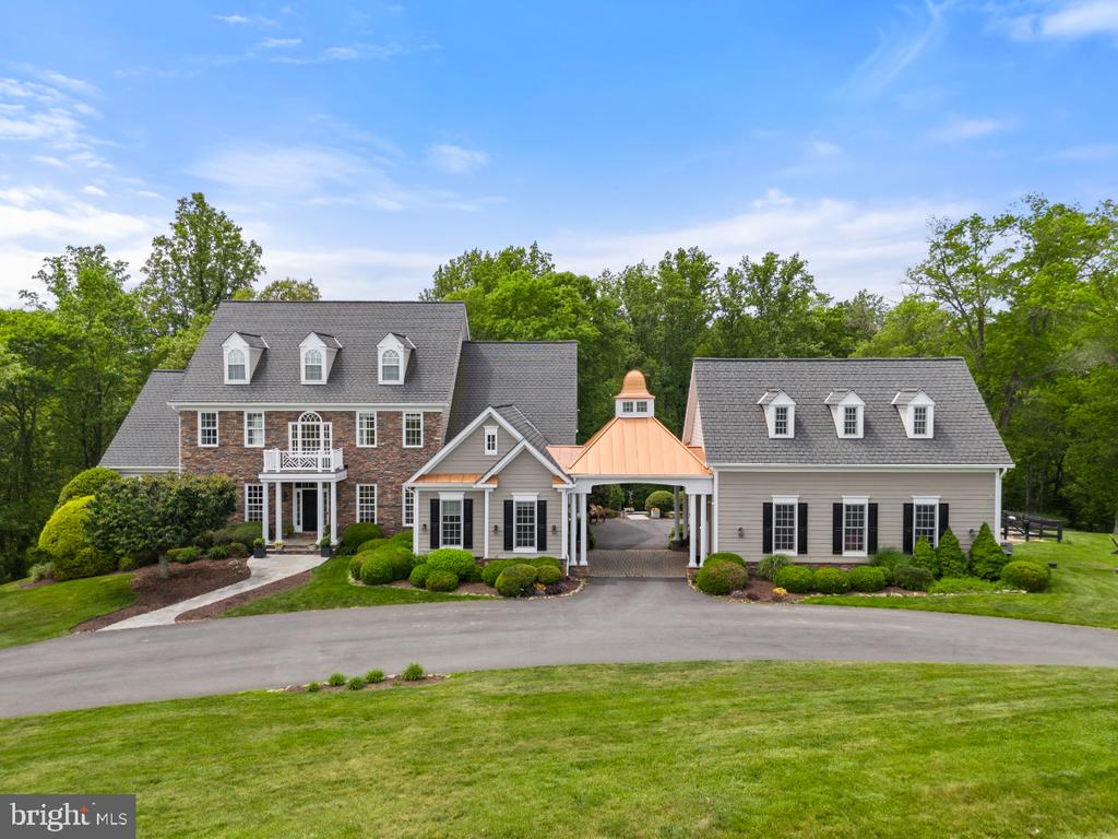23533 LIGHT HORSE COURT