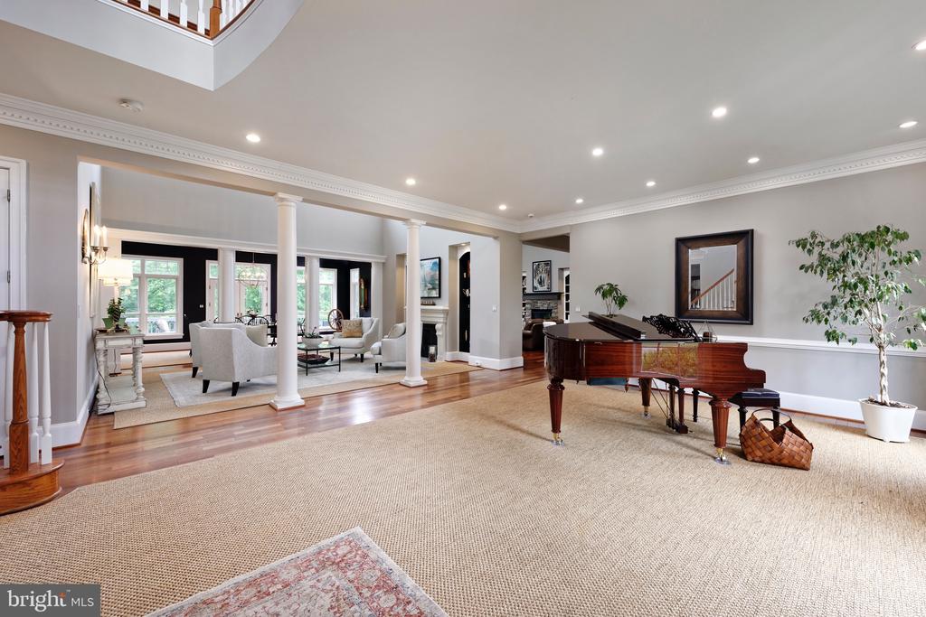 23533 LIGHT HORSE COURT