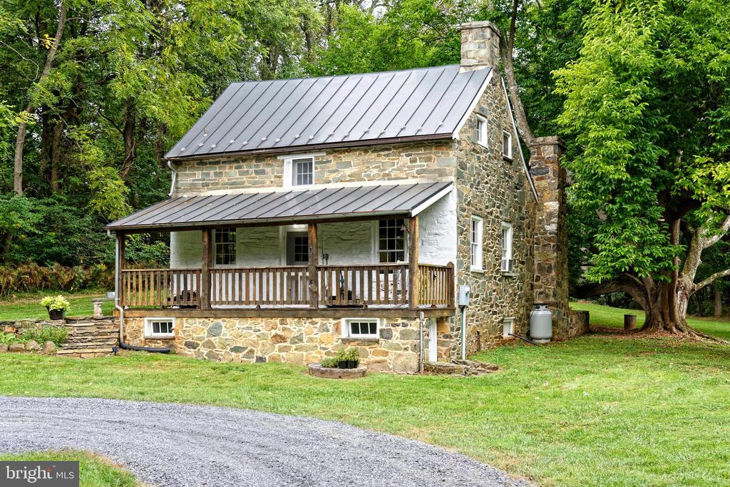 19205 DUNLOP MILL ROAD