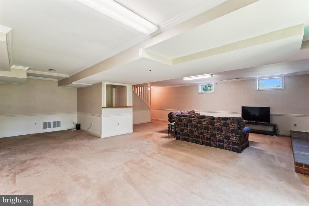 37054 ADAMS GREEN LANE