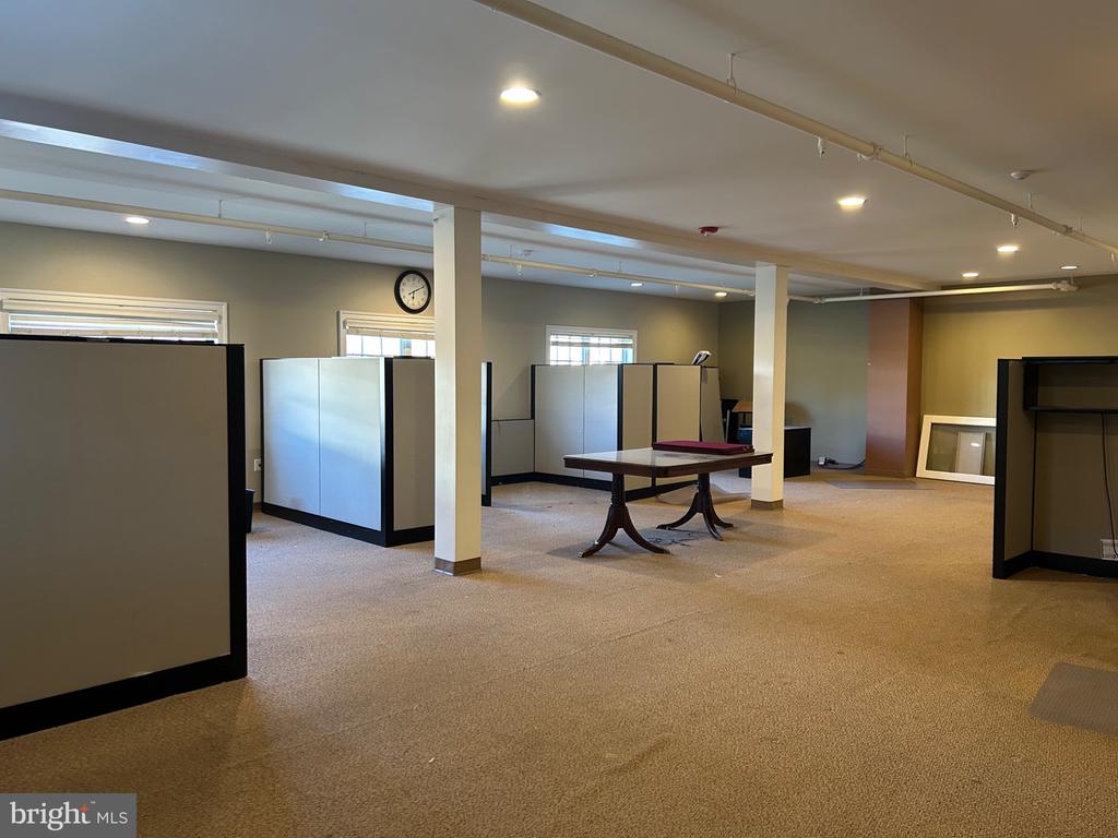 119 THE PLAINS ROAD Unit: SUITE 100