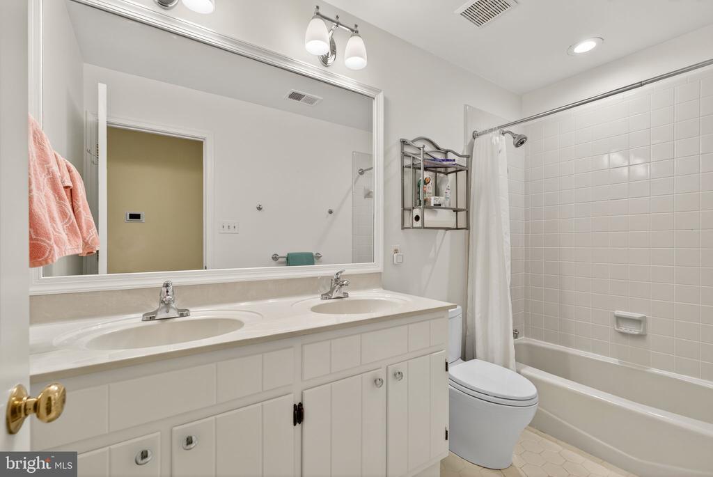 23117 PANTHERSKIN LANE