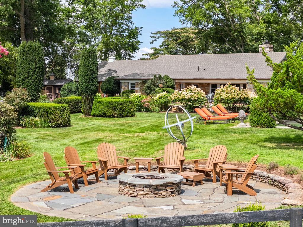 35771 SNAKE HILL ROAD