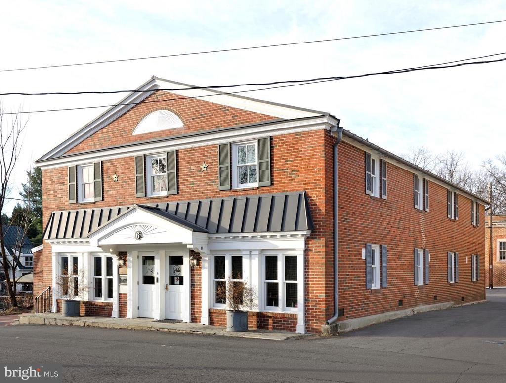 6 PENDLETON STREET