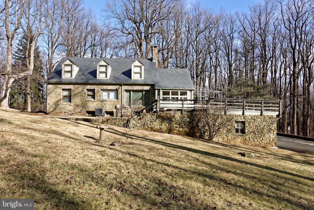32843 MOUNT WEATHER ROAD