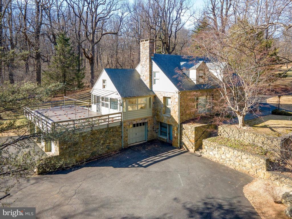 32843 MOUNT WEATHER ROAD