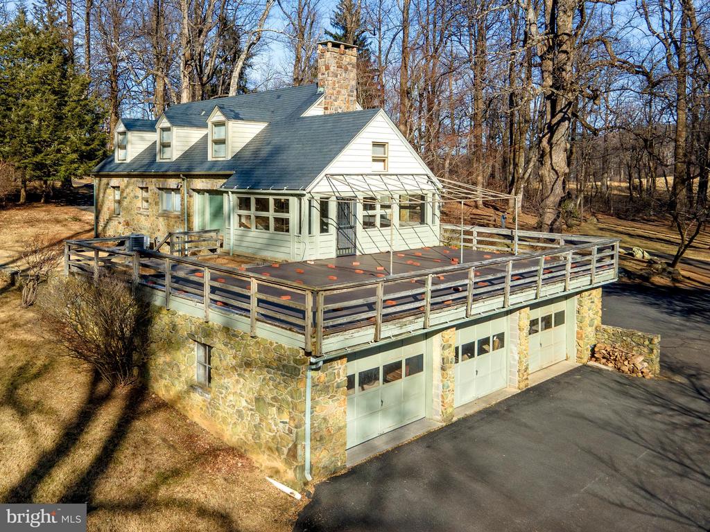 32843 MOUNT WEATHER ROAD