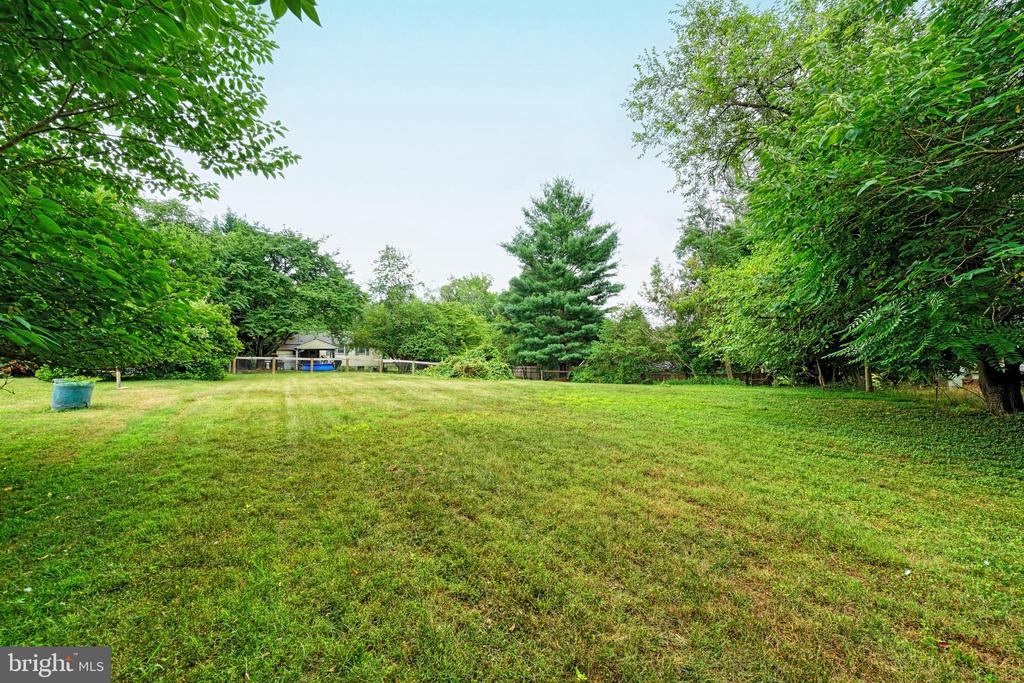 LOT B - CHESTNUT STREET