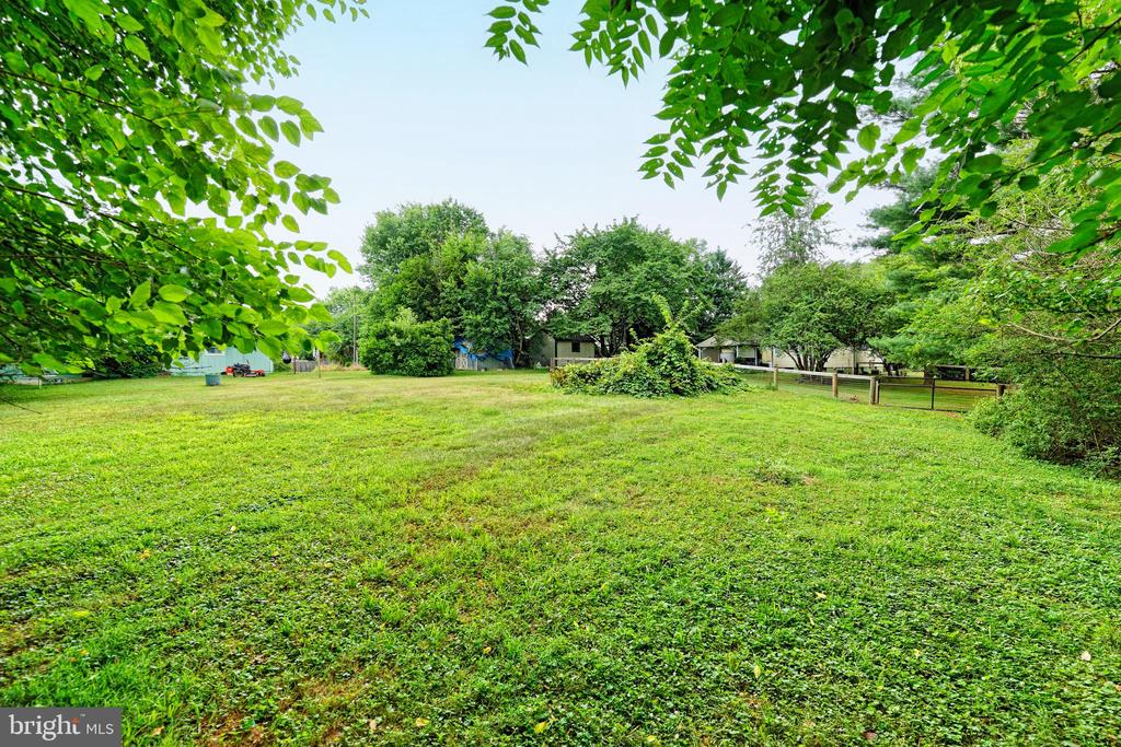 LOT B - CHESTNUT STREET