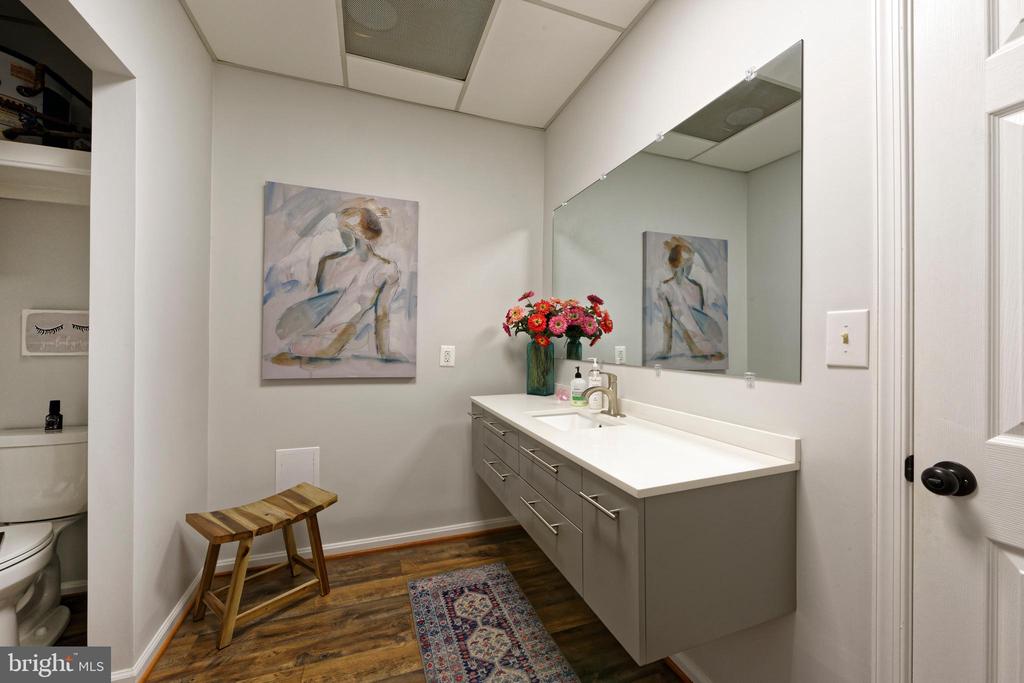 107 W FEDERAL STREET Unit: 13