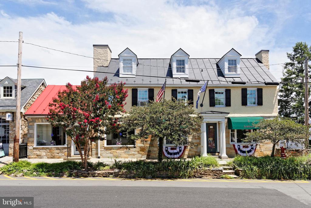 107 W FEDERAL STREET Unit: 13