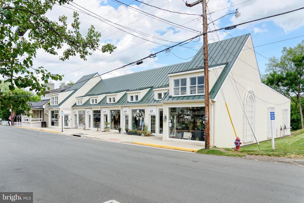 107 W FEDERAL STREET Unit: 13