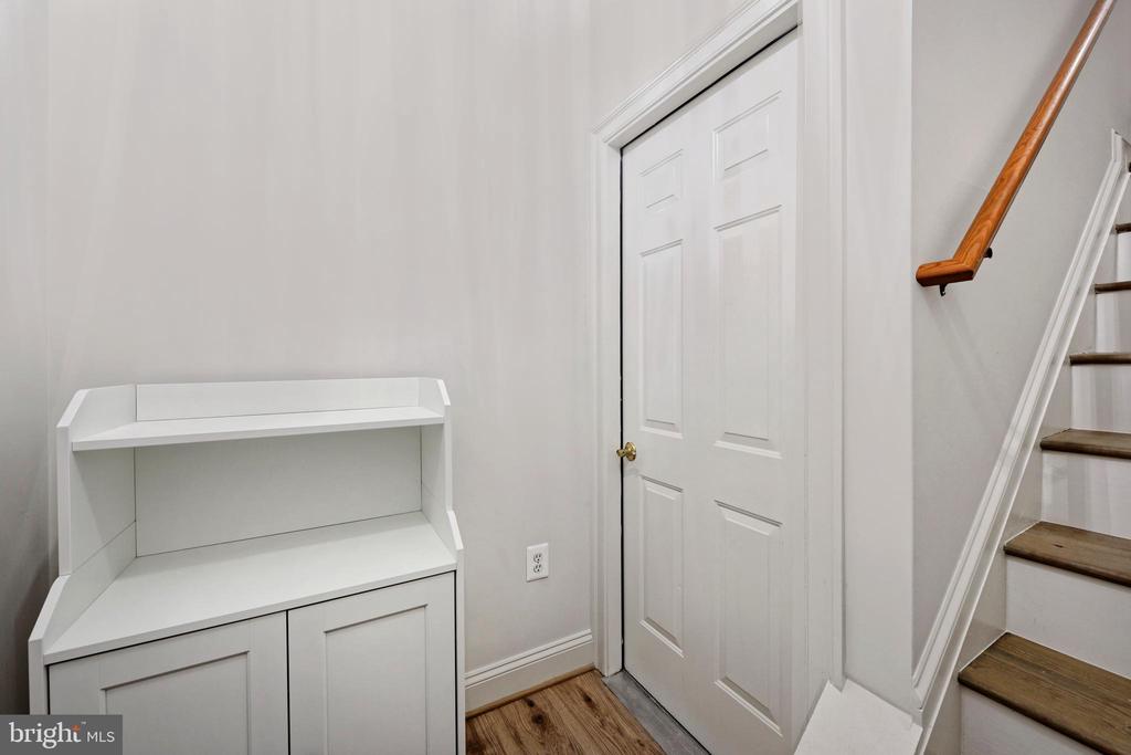 20084 WOODTRAIL ROAD