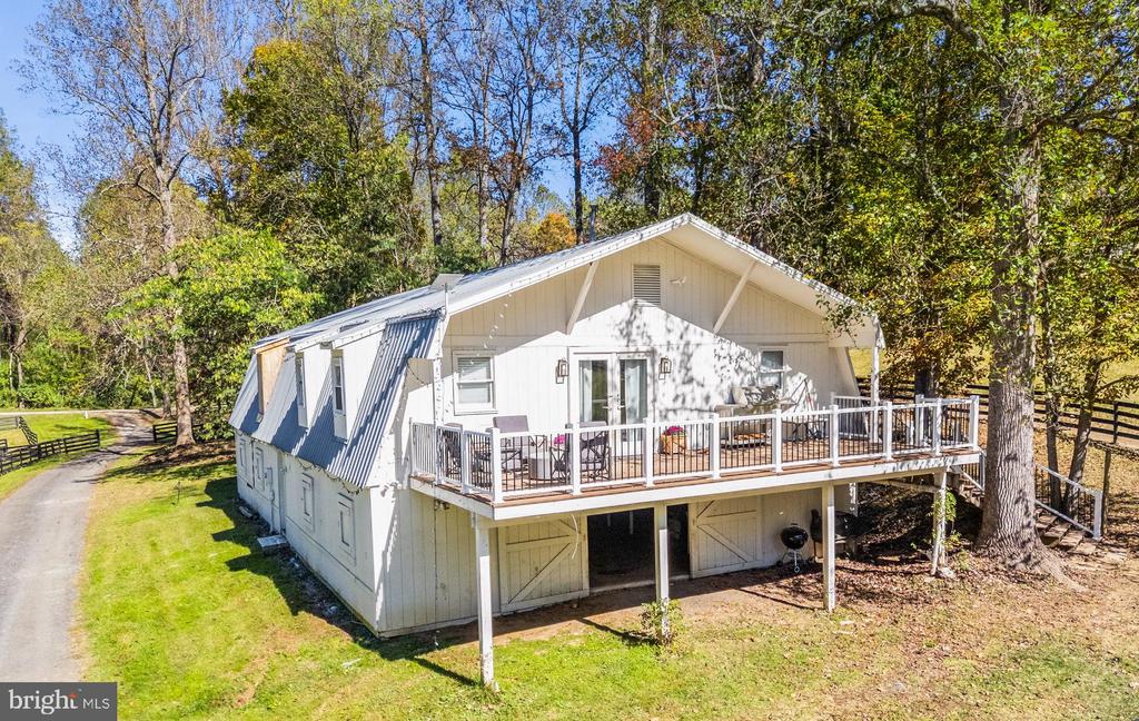 1709 NORTH POES ROAD