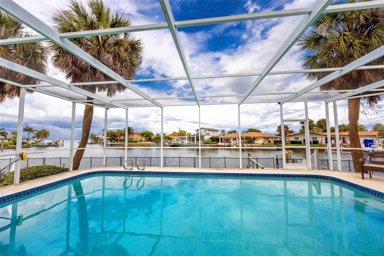 2096 MASSACHUSETTS AVE NE