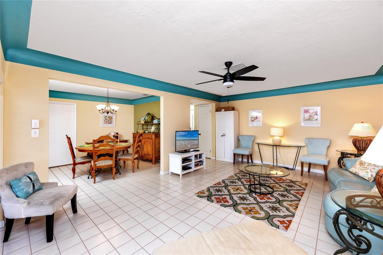 2096 MASSACHUSETTS AVE NE