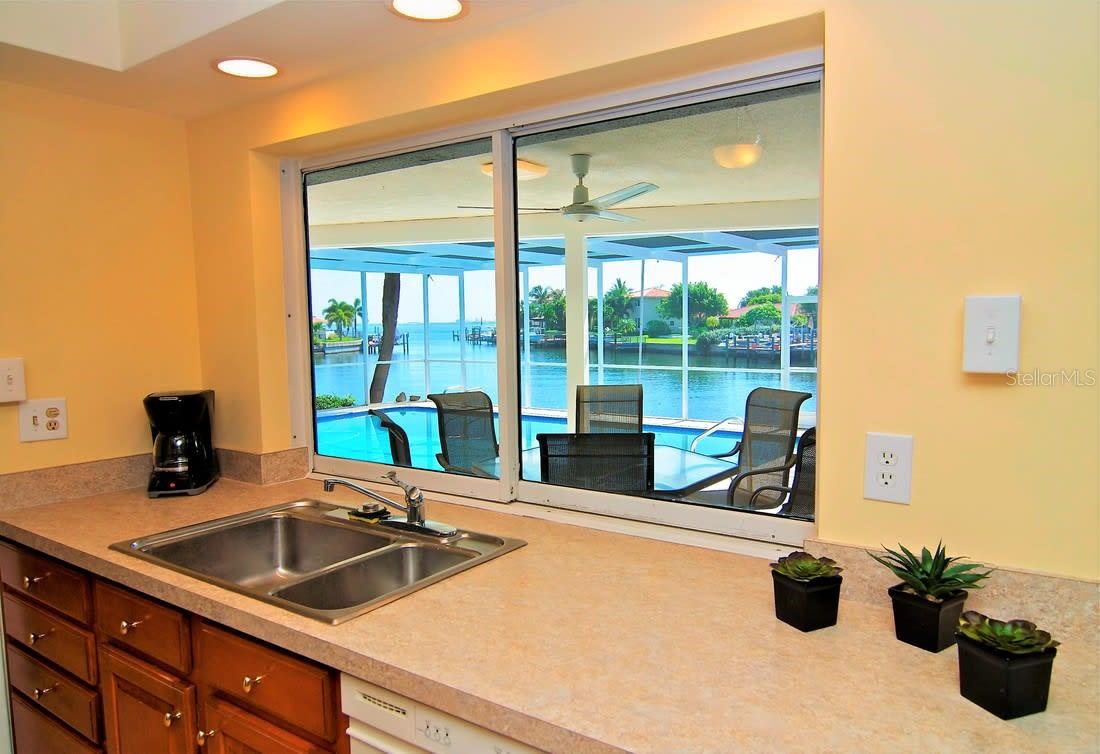 2096 MASSACHUSETTS AVE NE