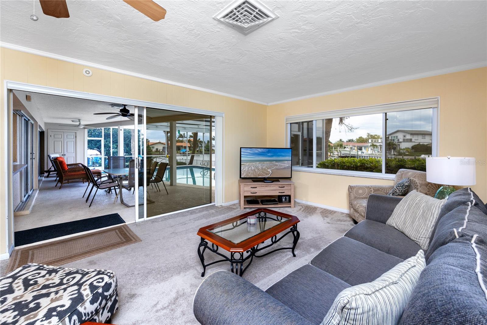 2096 MASSACHUSETTS AVE NE