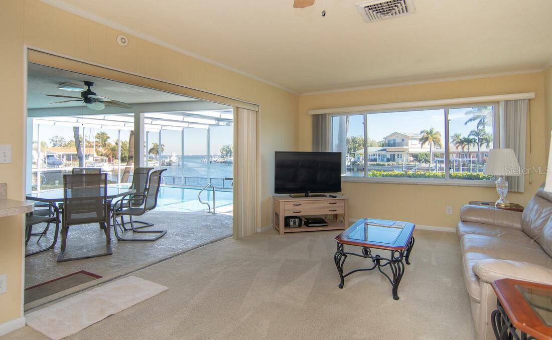 2096 MASSACHUSETTS AVE NE