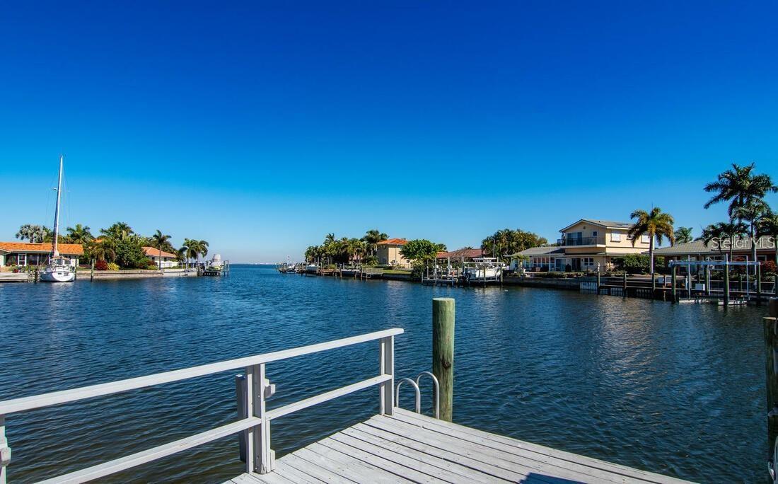 2096 MASSACHUSETTS AVE NE