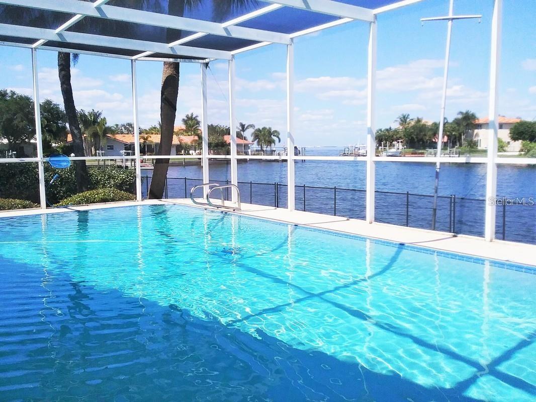 2096 MASSACHUSETTS AVE NE