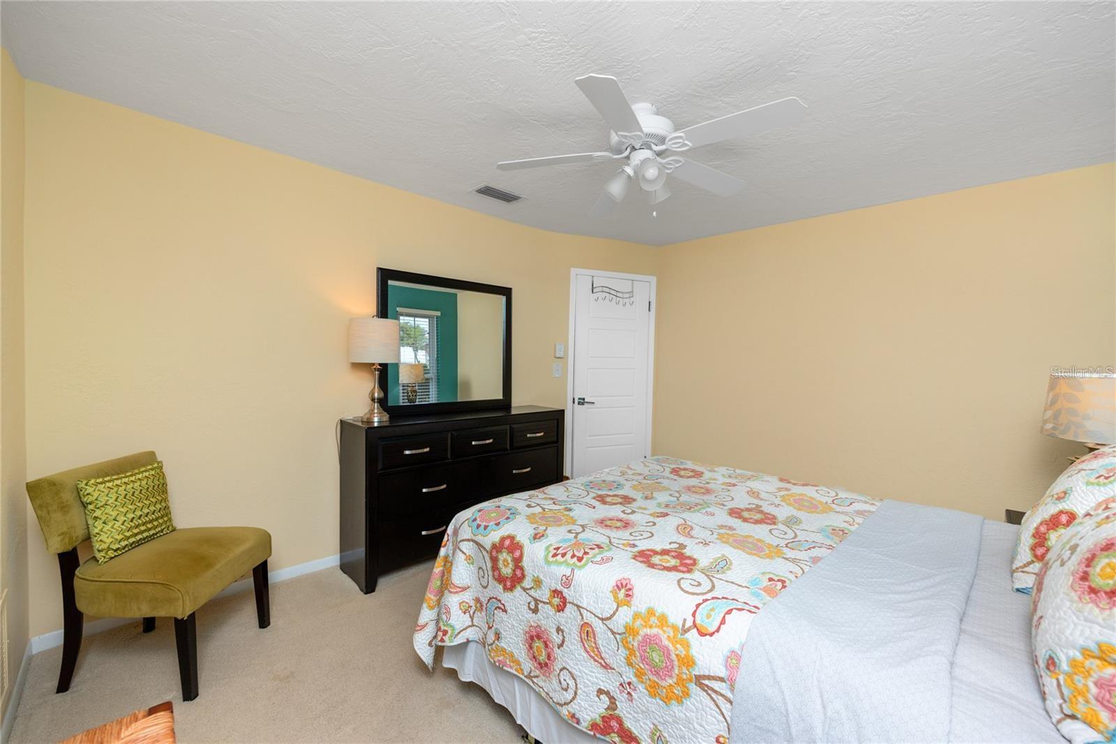 2096 MASSACHUSETTS AVE NE