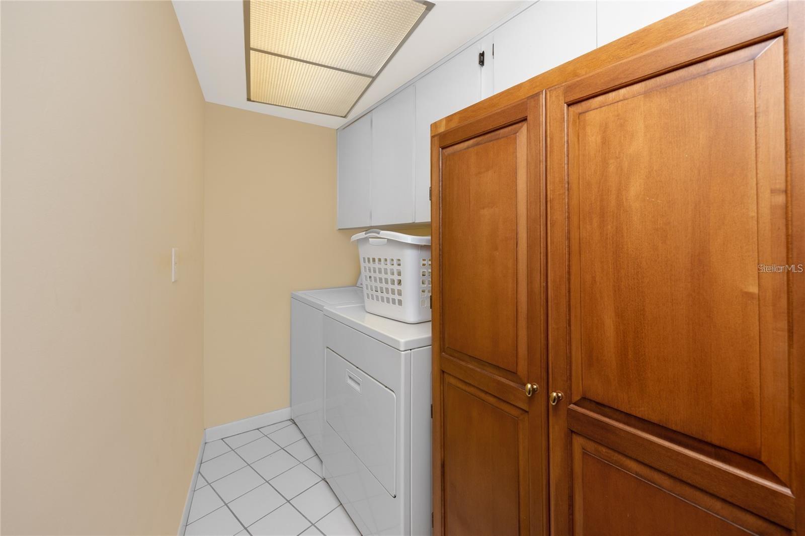 2096 MASSACHUSETTS AVE NE