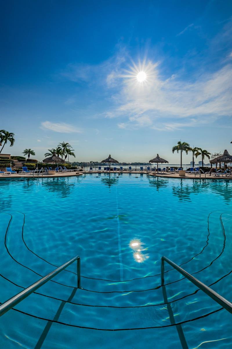 5200 BRITTANY DR S #510