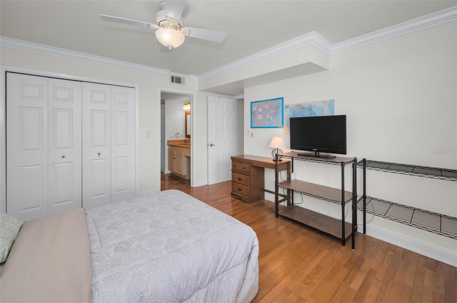 5200 BRITTANY DR S #510