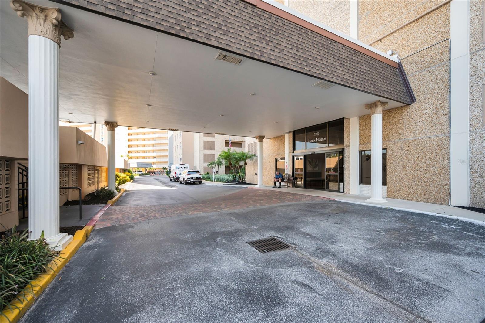 5200 BRITTANY DR S #510