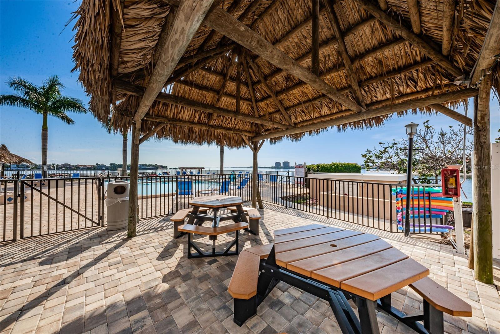 5200 BRITTANY DR S #510