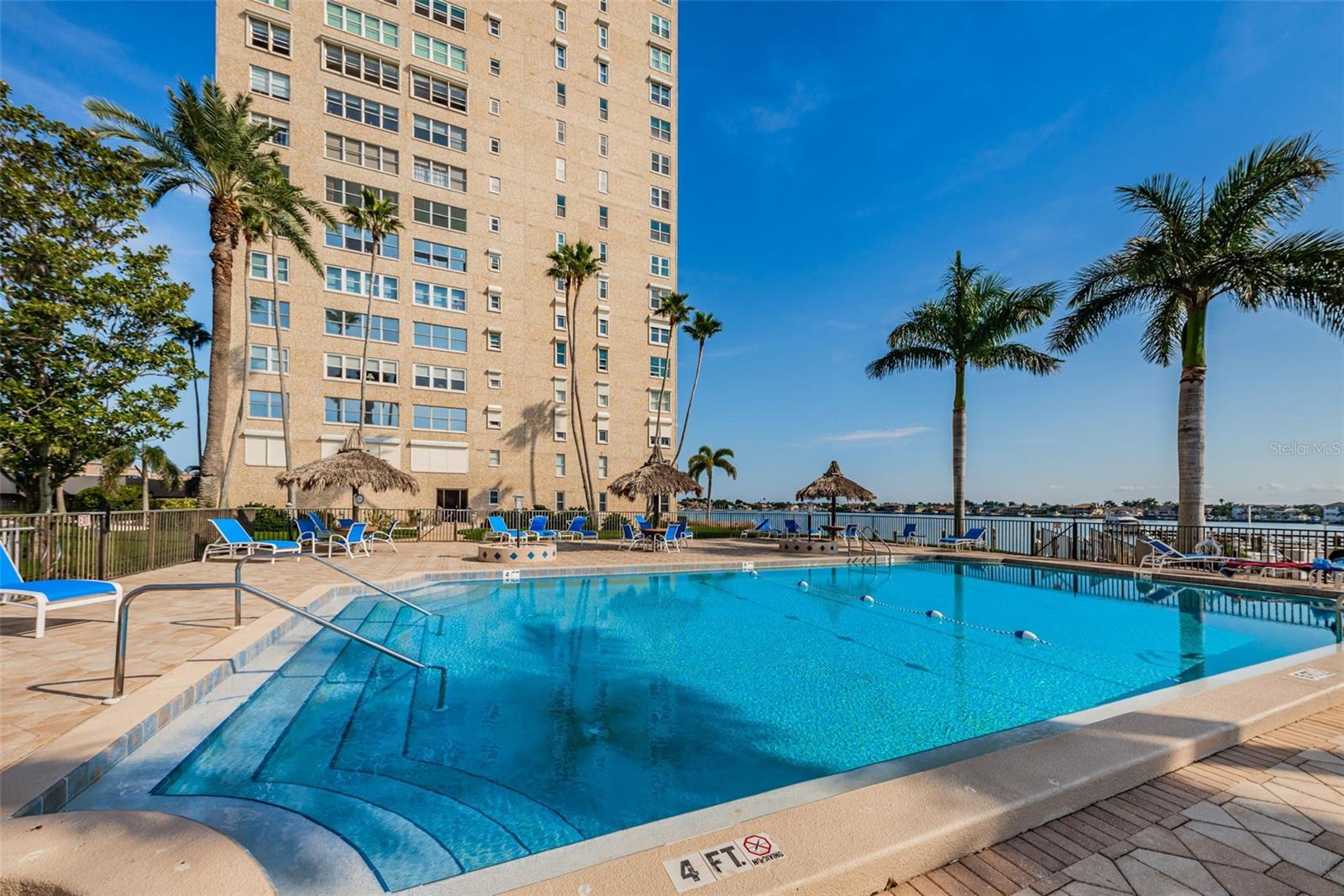 5200 BRITTANY DR S #510