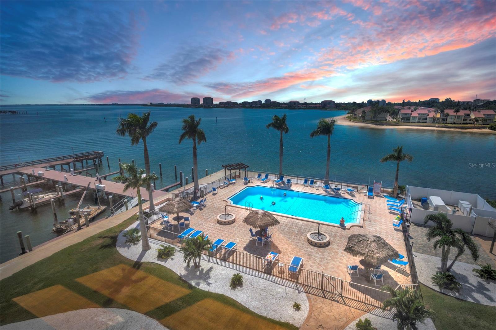 5200 BRITTANY DR S #510