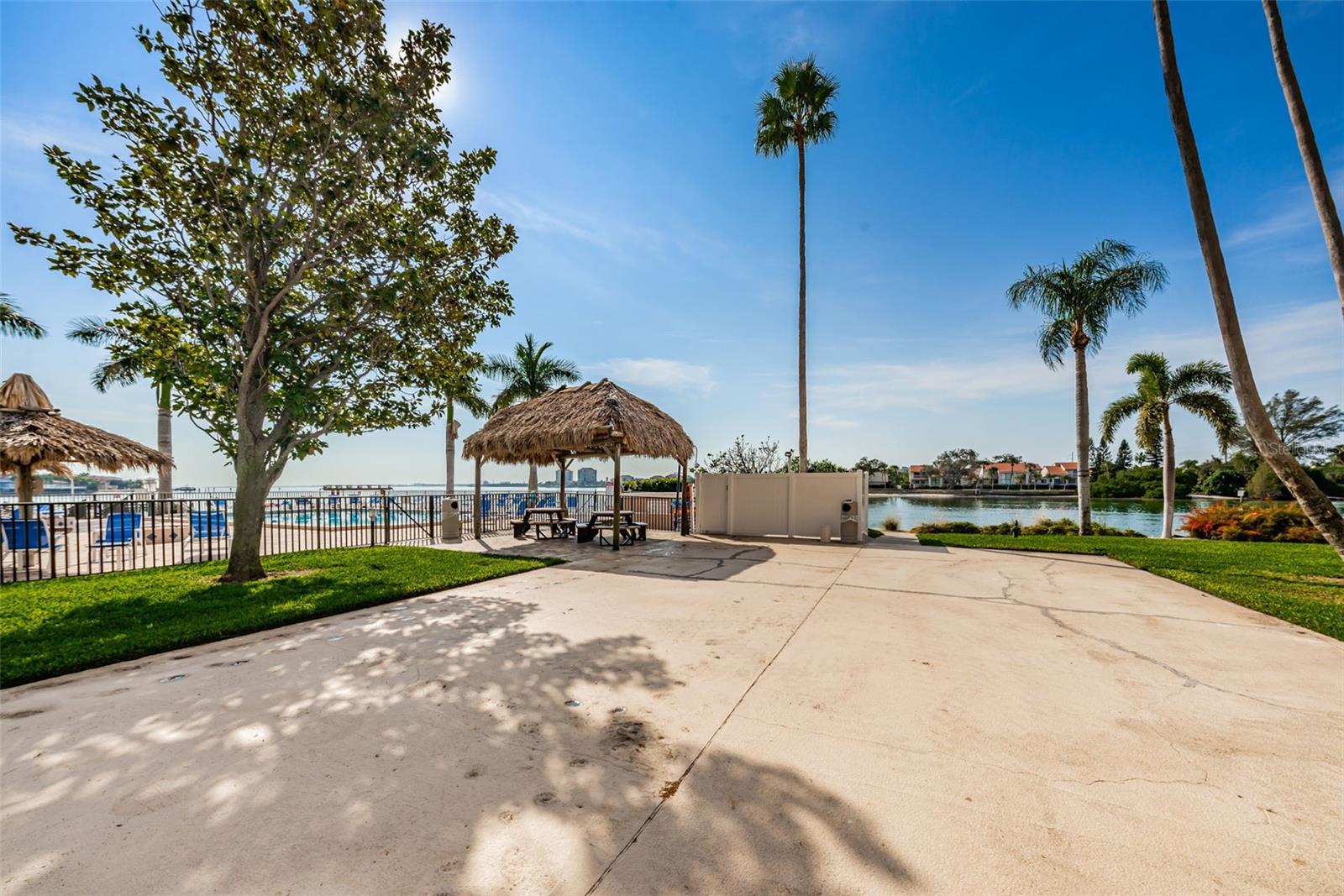 5200 BRITTANY DR S #510