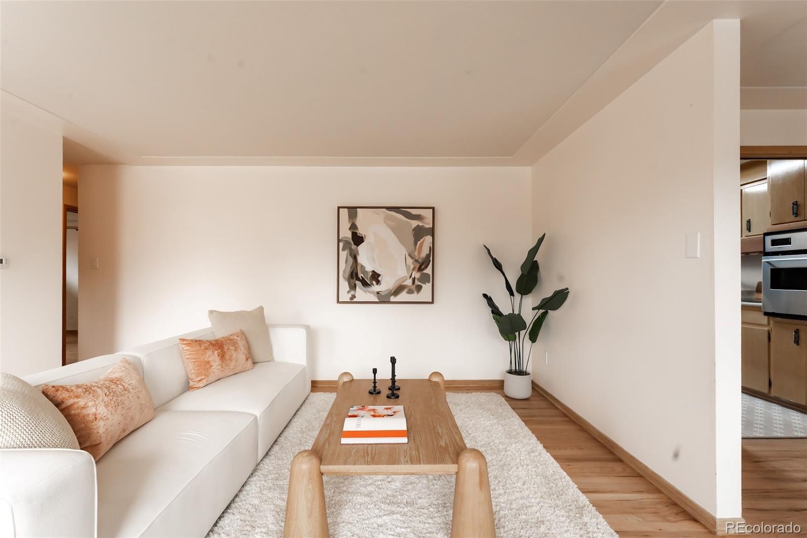 3606 W Linvale Place