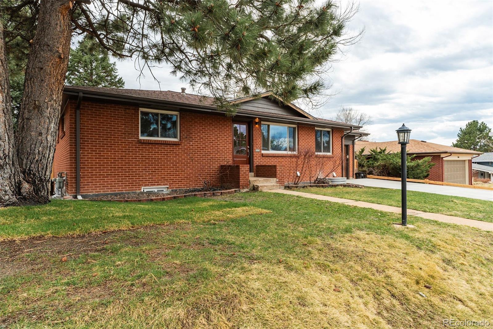 3606 W Linvale Place