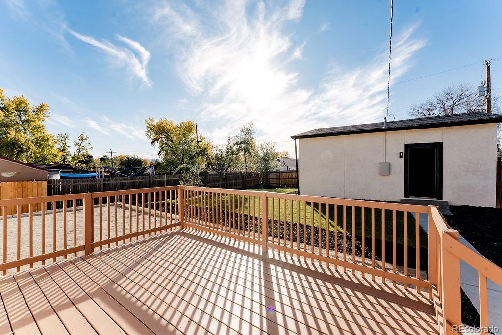 1105 S Raleigh Street