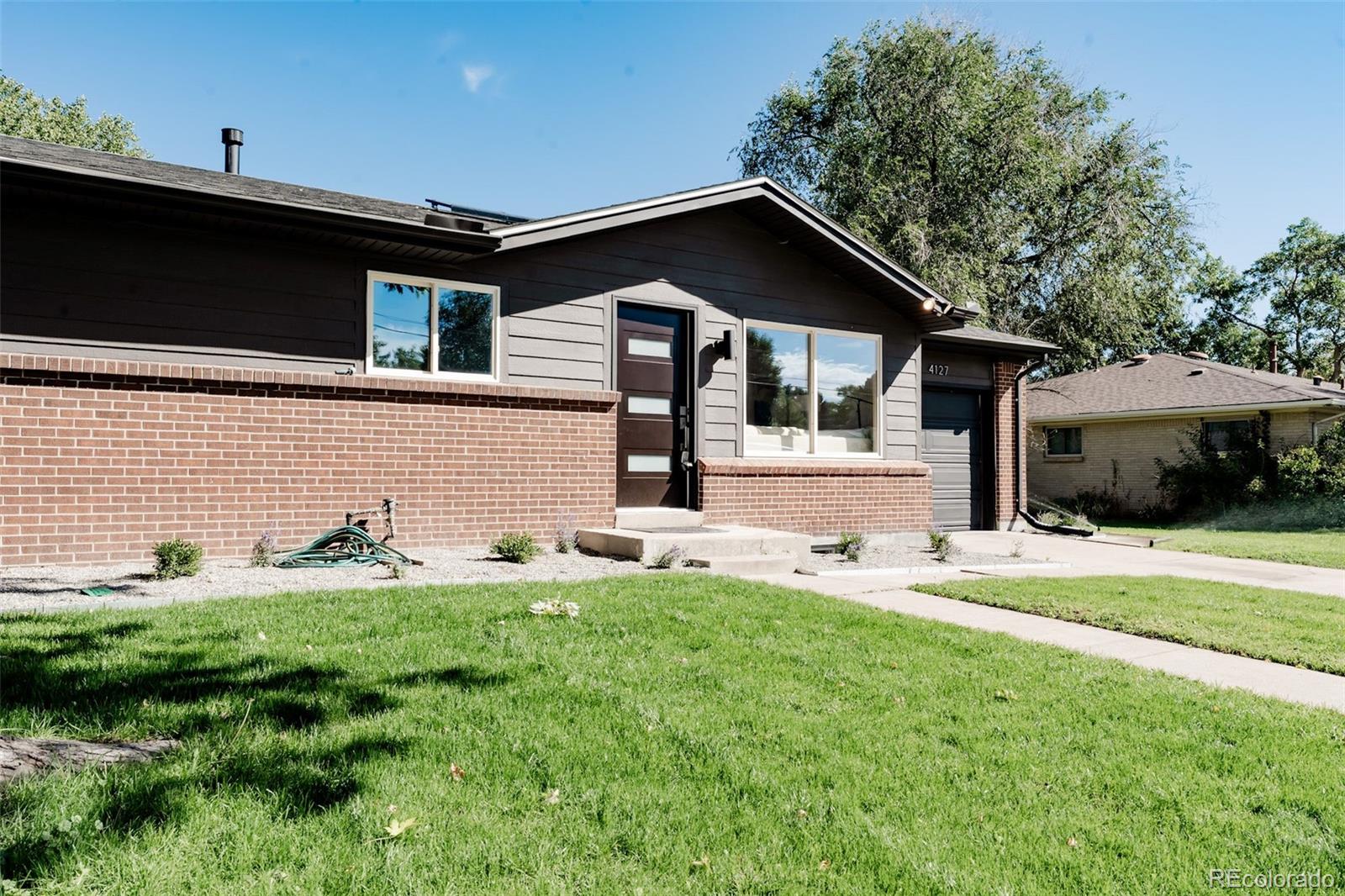 4127 E Davies Place