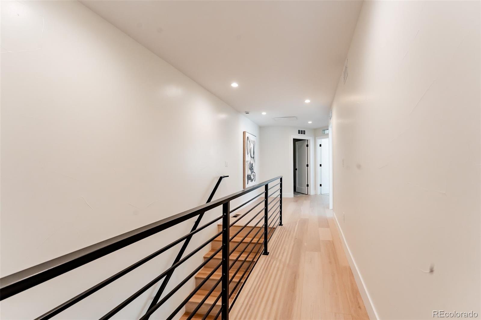 3047 S Cherokee Street