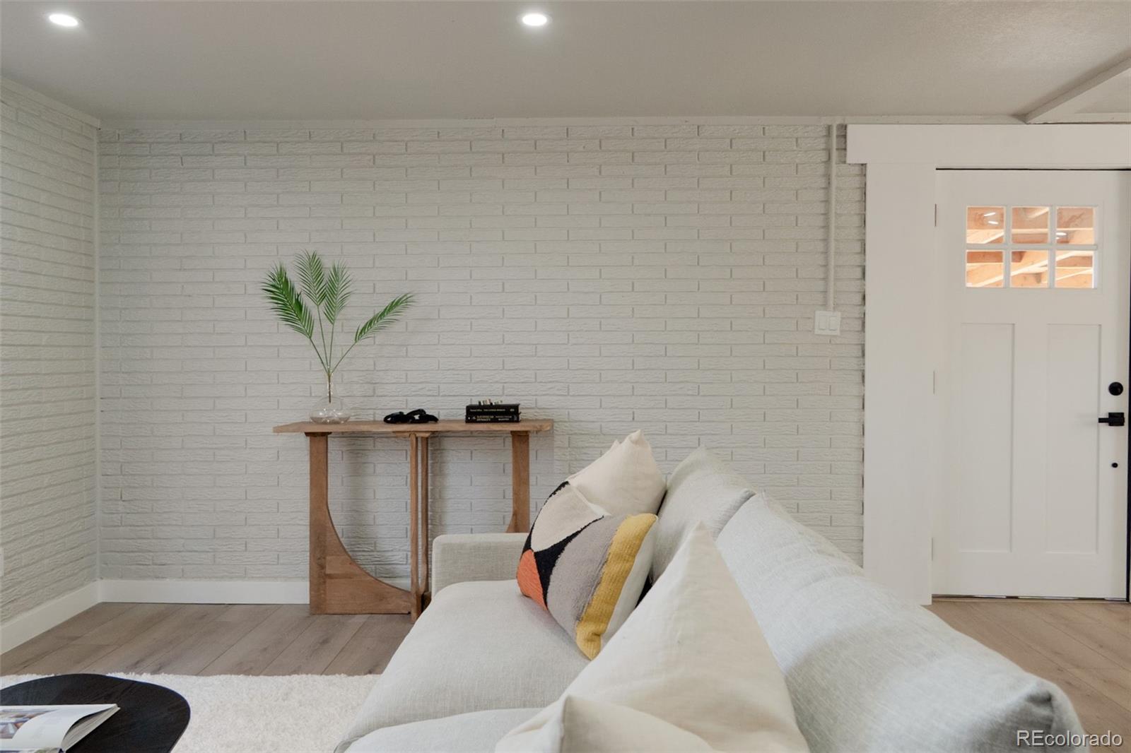 1020 stuart