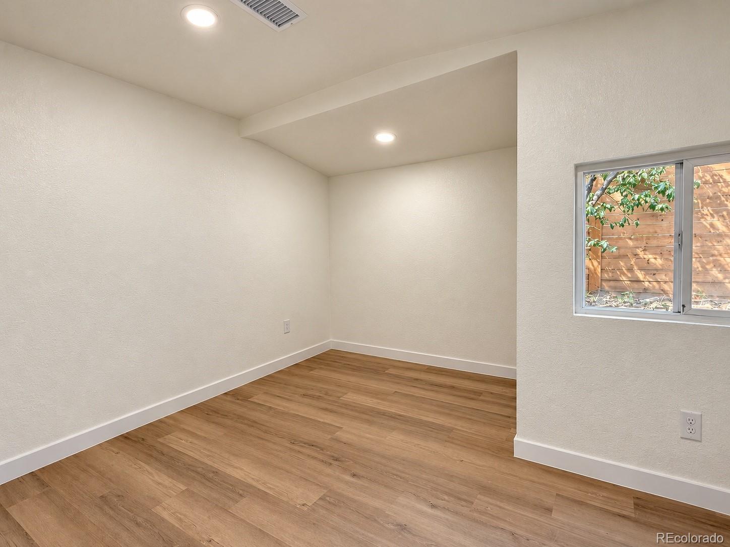 1505 W Alaska Place
