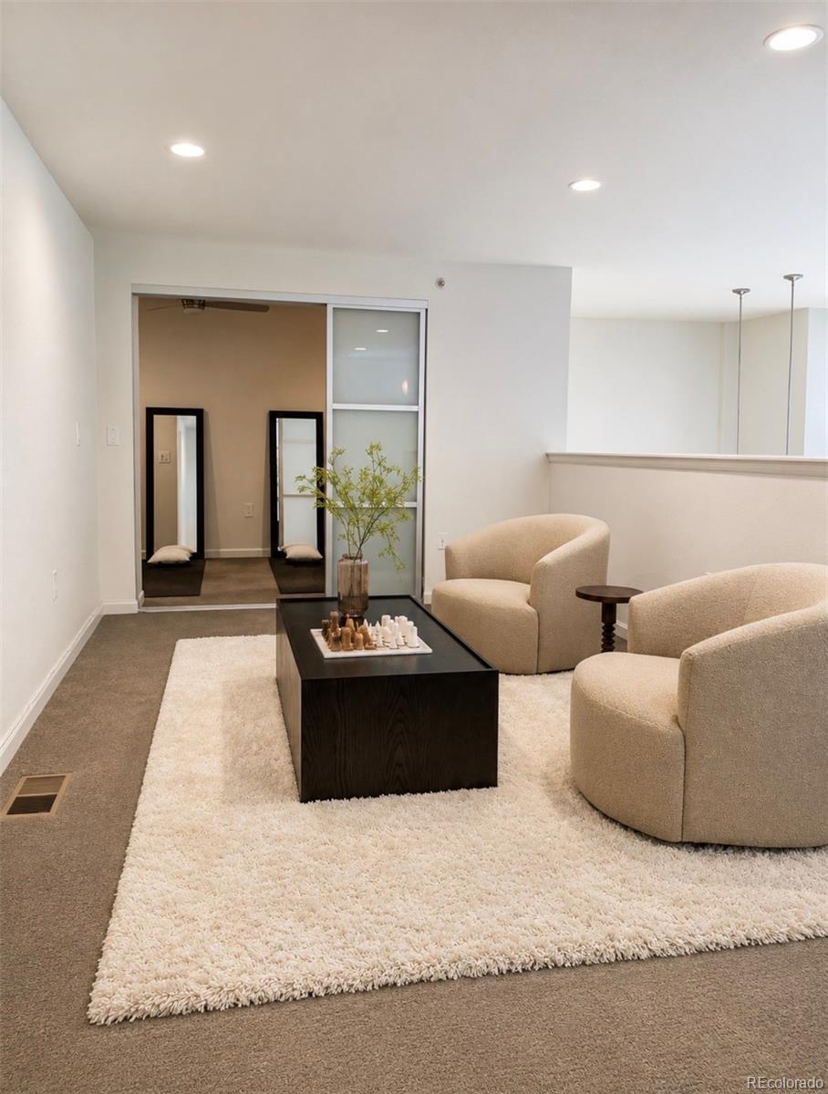 8185 E Lowry Boulevard Unit: 309