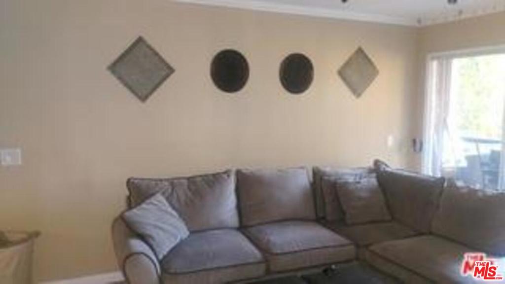 5535 Canoga Avenue Unit: 211