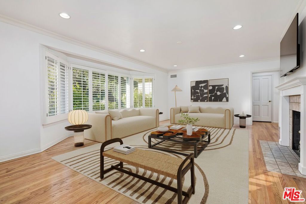 3924 Woodfield Drive