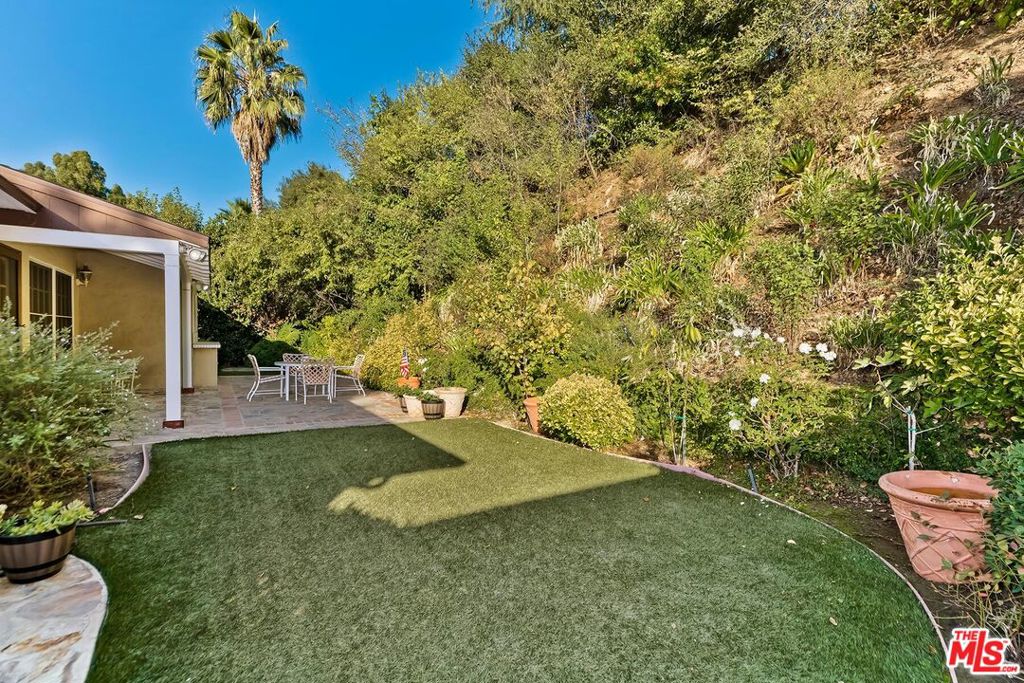 3924 Woodfield Drive