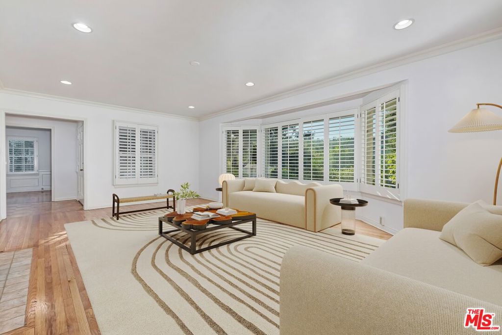 3924 Woodfield Drive