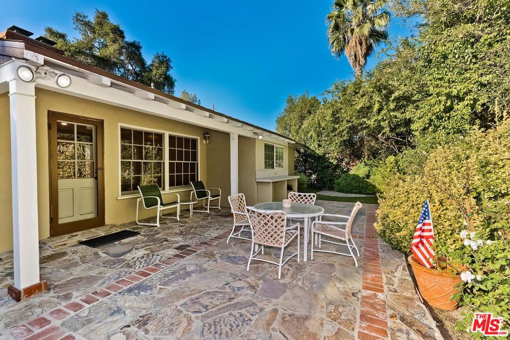 3924 Woodfield Drive