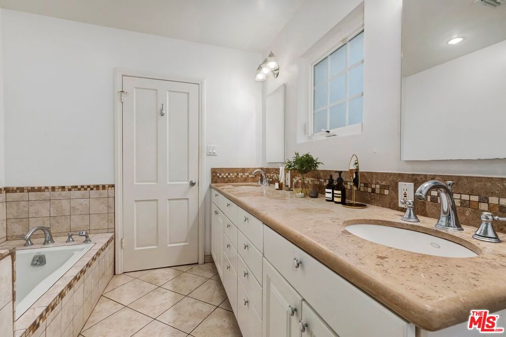 3924 Woodfield Drive